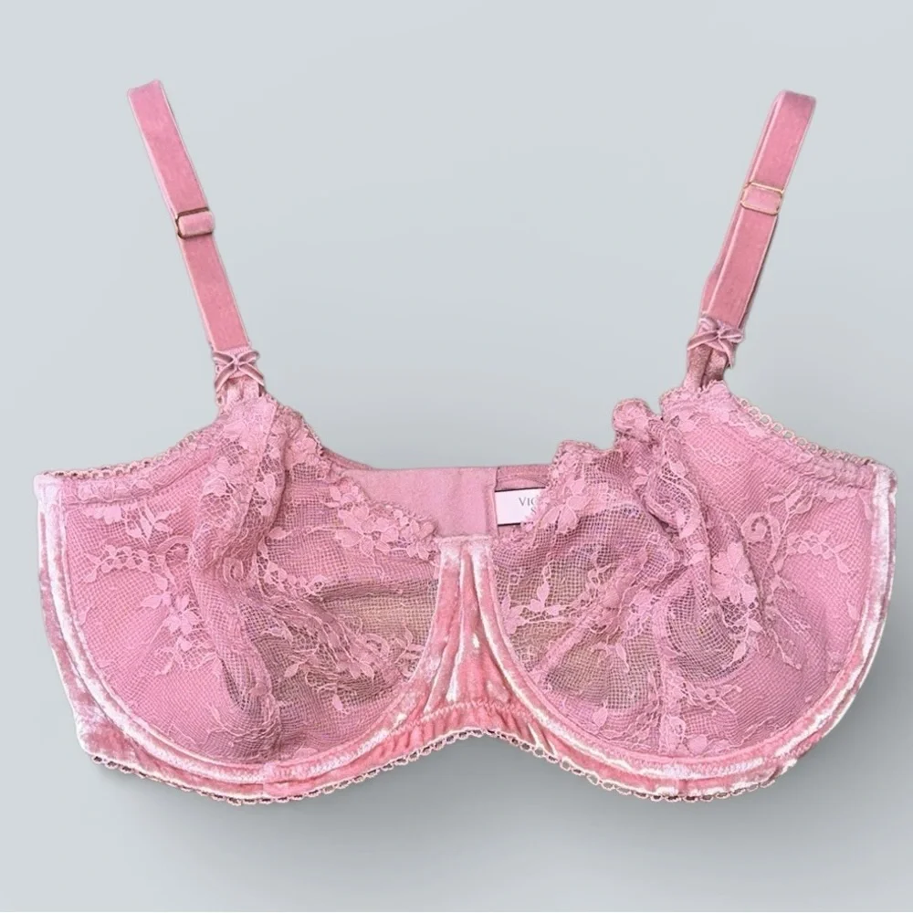 Victoria’s Secret Dream Angels Push Up Without Padding Lace Velvet Bra | Pink - Picture 1 of 6